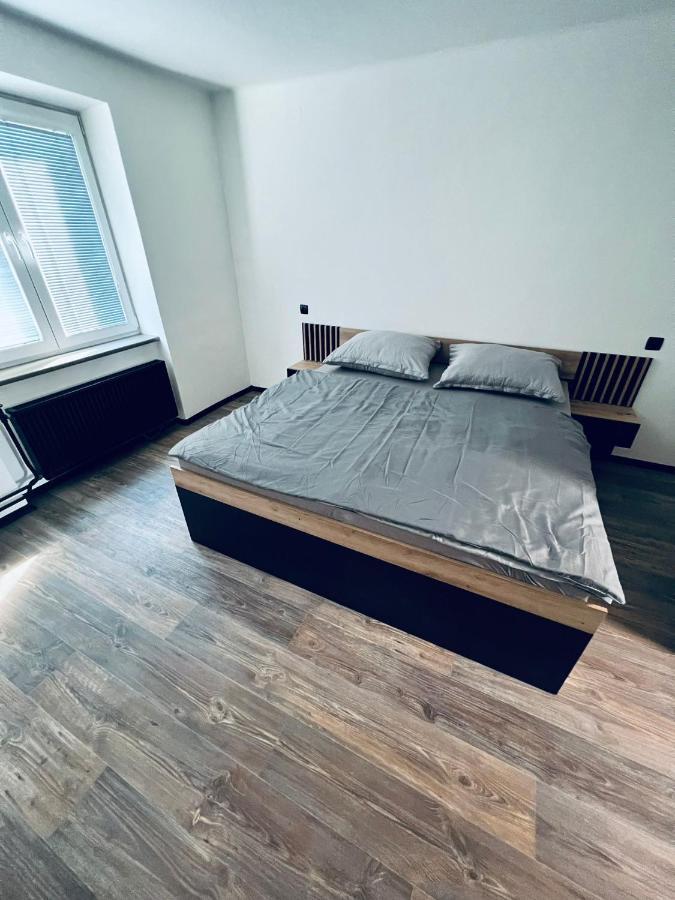 Apartman Opava S Parkovanim Exterior foto